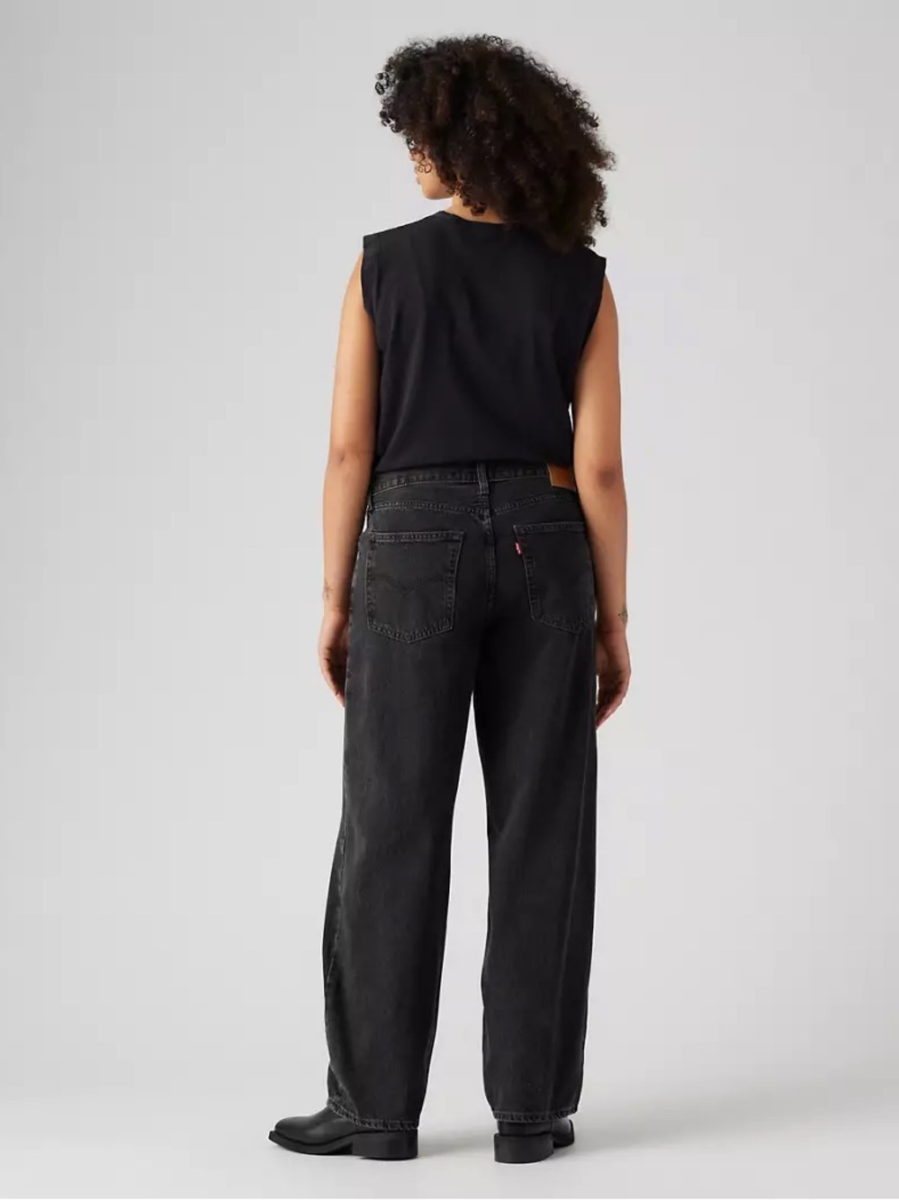 Levi’s Baggy Dad Jeans in Boot Barn (washed black) 26x32 - Picture 2 of 8